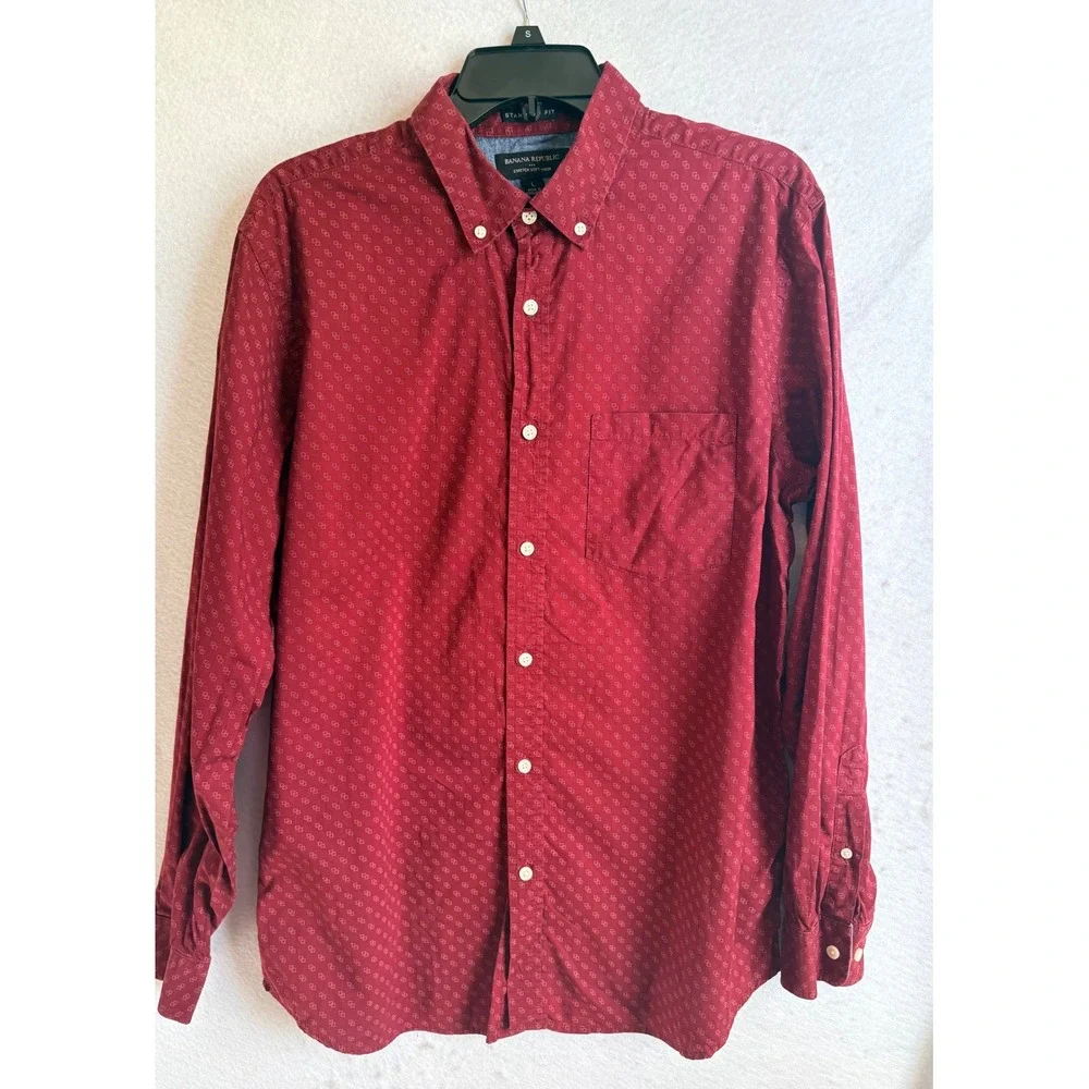 Banana Republic Mens Large Red Geometric Stretch Soft-Wash Standard Fit Shirt